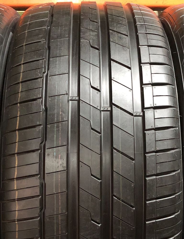 Opony letnie Hankook 285/45R21 Komplet DEMO Audi Q8