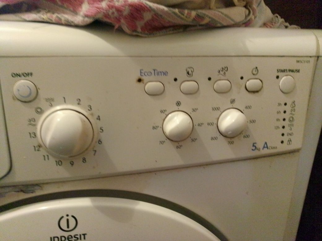 Стиральная машинка Indesit IWSC 5105(EU).