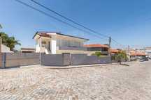 Moradia T5 para venda