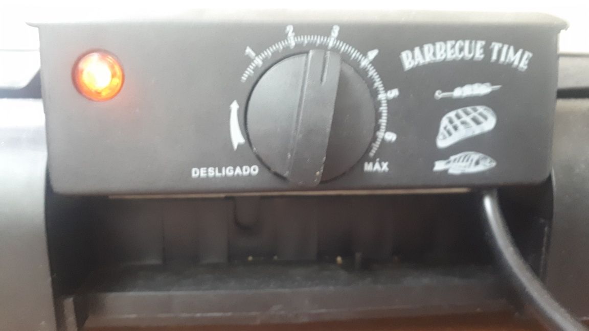 Grelhador elétrico