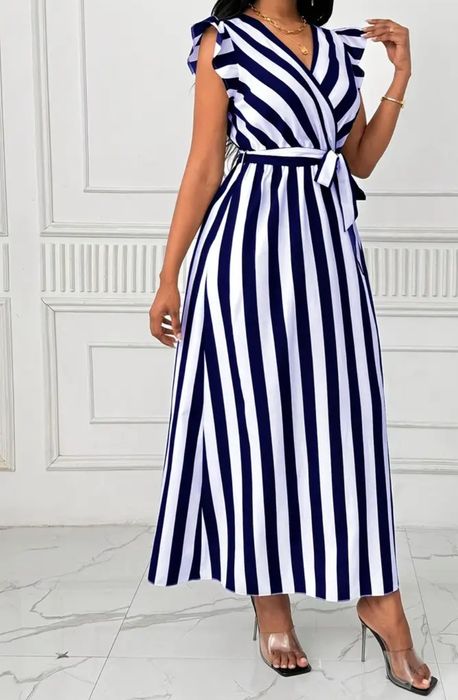 Piękna mega elegancka długa maxi sukienka w paski szykowna sukienka