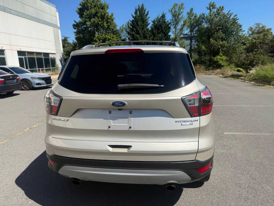 Ford Escape      2017
