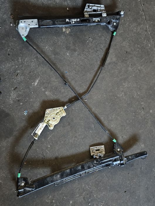 Audi A4 cabrio podnośnik szyby lewy przedni