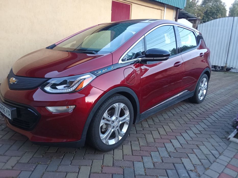 Автомобіль Chevrolet bolt