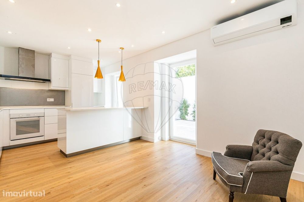 Moradia T4 para venda