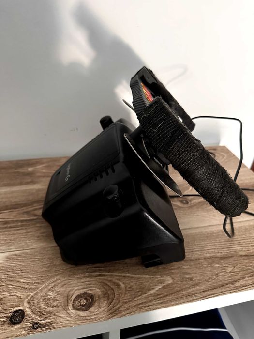 Logitech G29 com volante personalizado F1 Redbull