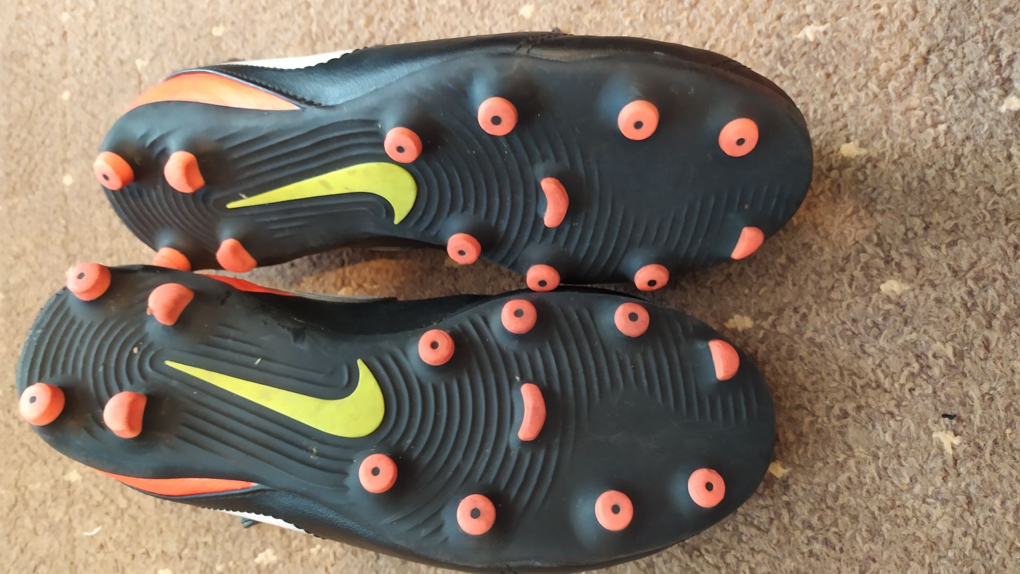 Korki Nike tempo r38