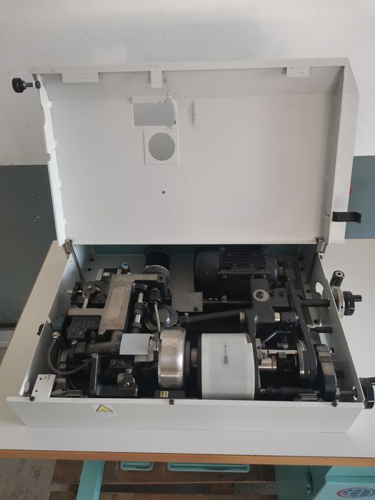 Máquina de Facear Pele Electrónicas