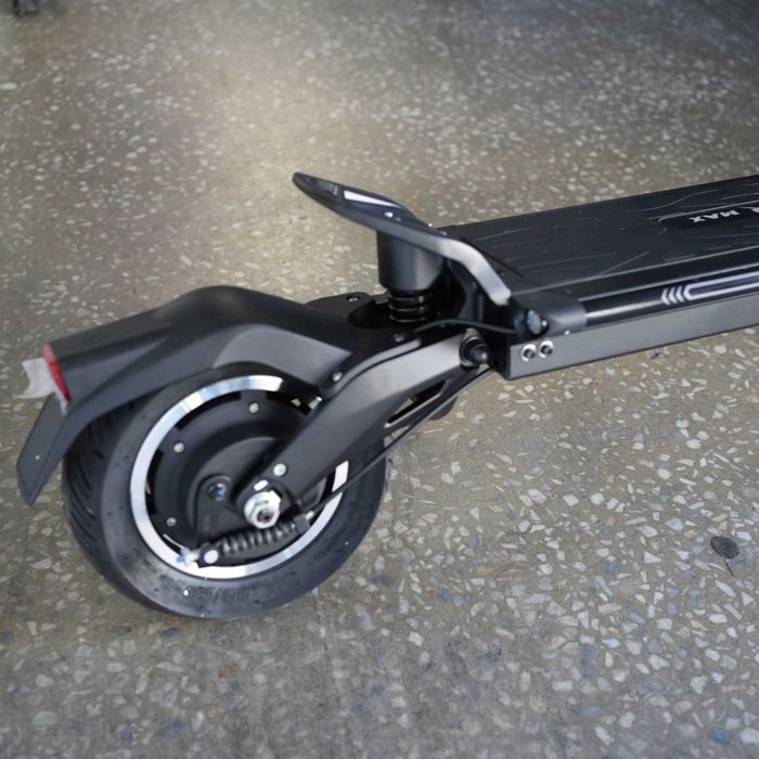 Powystawowa Hulajnoga elektryczna Hiley Tiger MAX–Black Edition 0.4 km