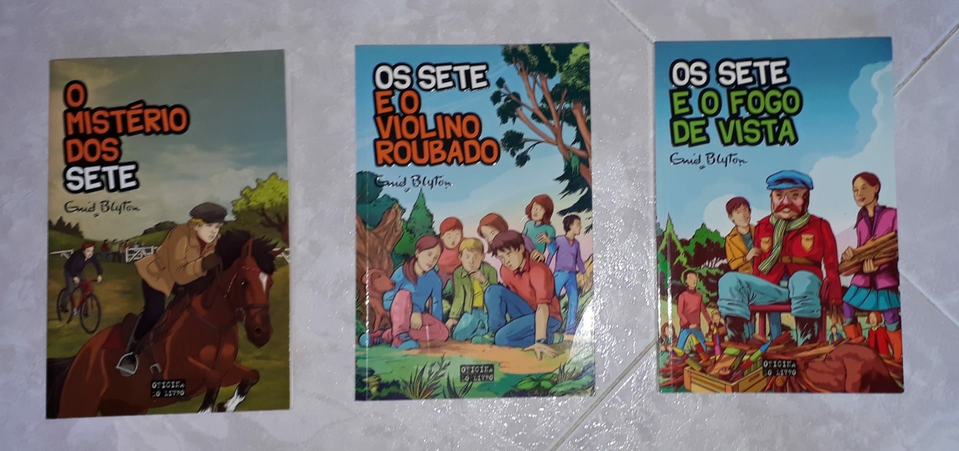 4 livros Os Sete - volumes 1, 2, 9, 10