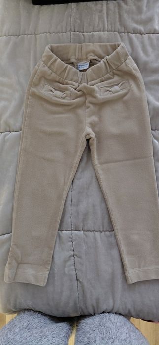 Calças bombazine mayoral
Calças básico bombazina bebé
Calças bási