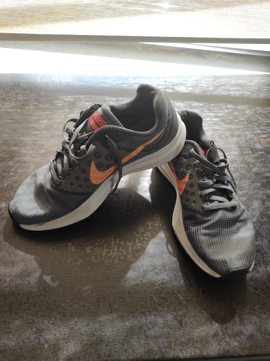 Buty Nike 40 2/3