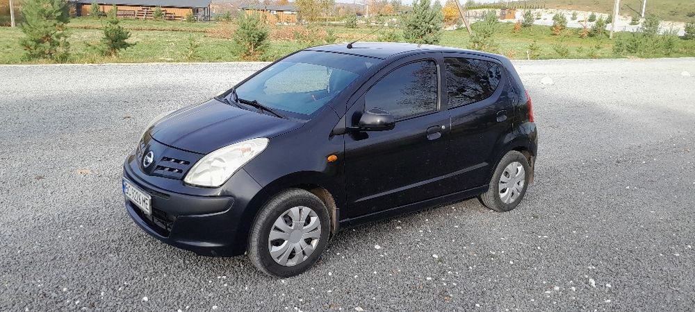 Нісан піксо 2010р.