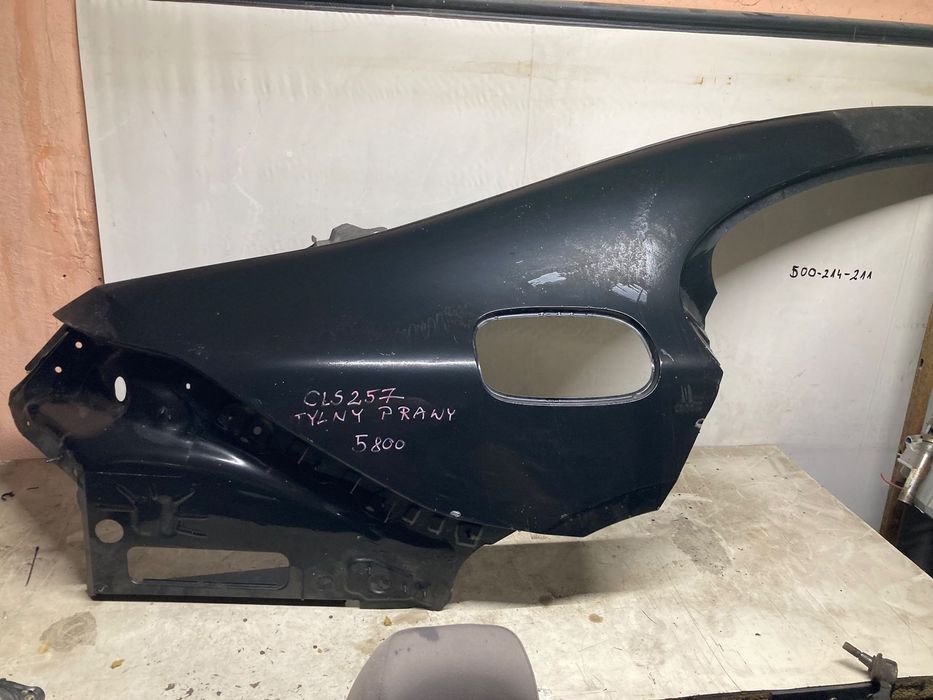 MERCEDES CLS W257 BŁOTNIK TYŁ TYLNY PRAWY ĆWIARTKA POSZYCIE
