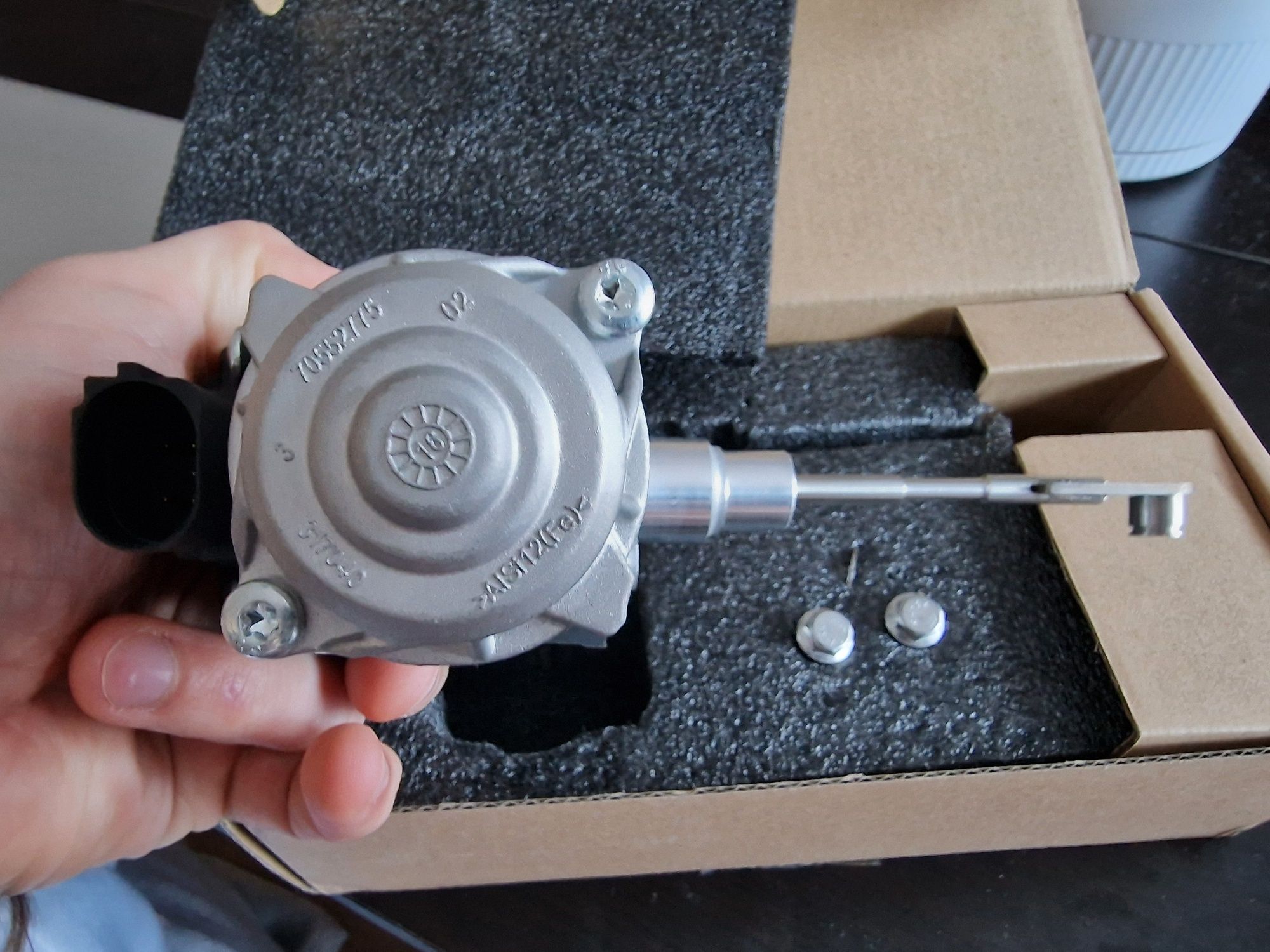 Turbo actuator 04E145725AD novo