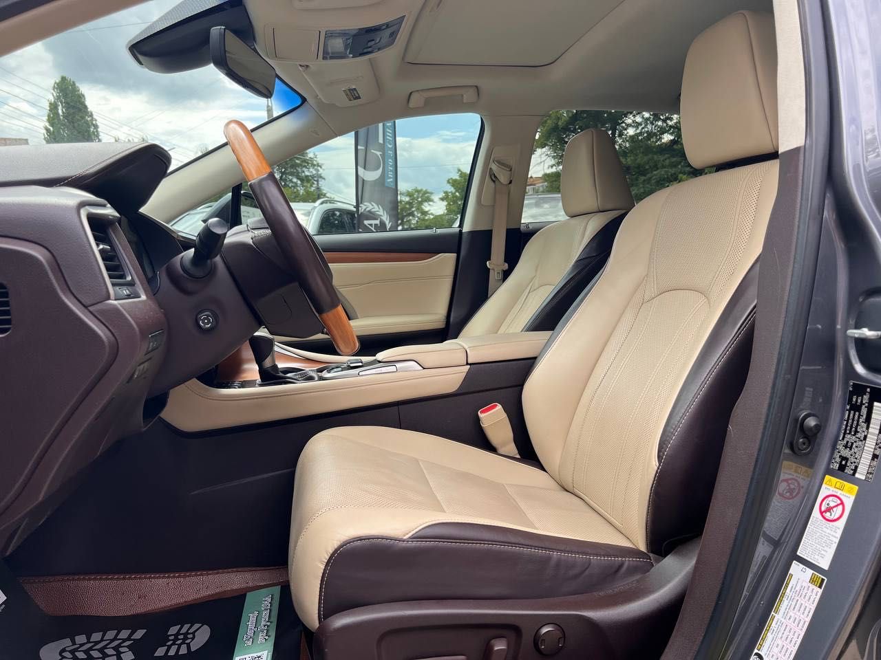 Lexus RX 350 в кредит без авансу