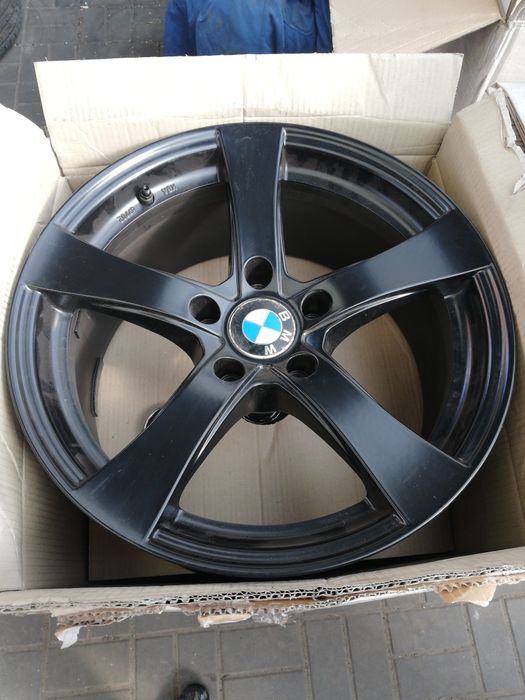 Felgi aluminiowe BMW et 18 8x17 5x120 4 szt Nowe!