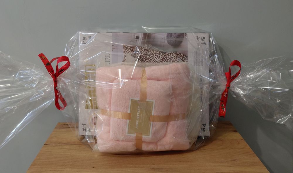 Zestaw prezentowy komplet poscieli 200x220  reczniki