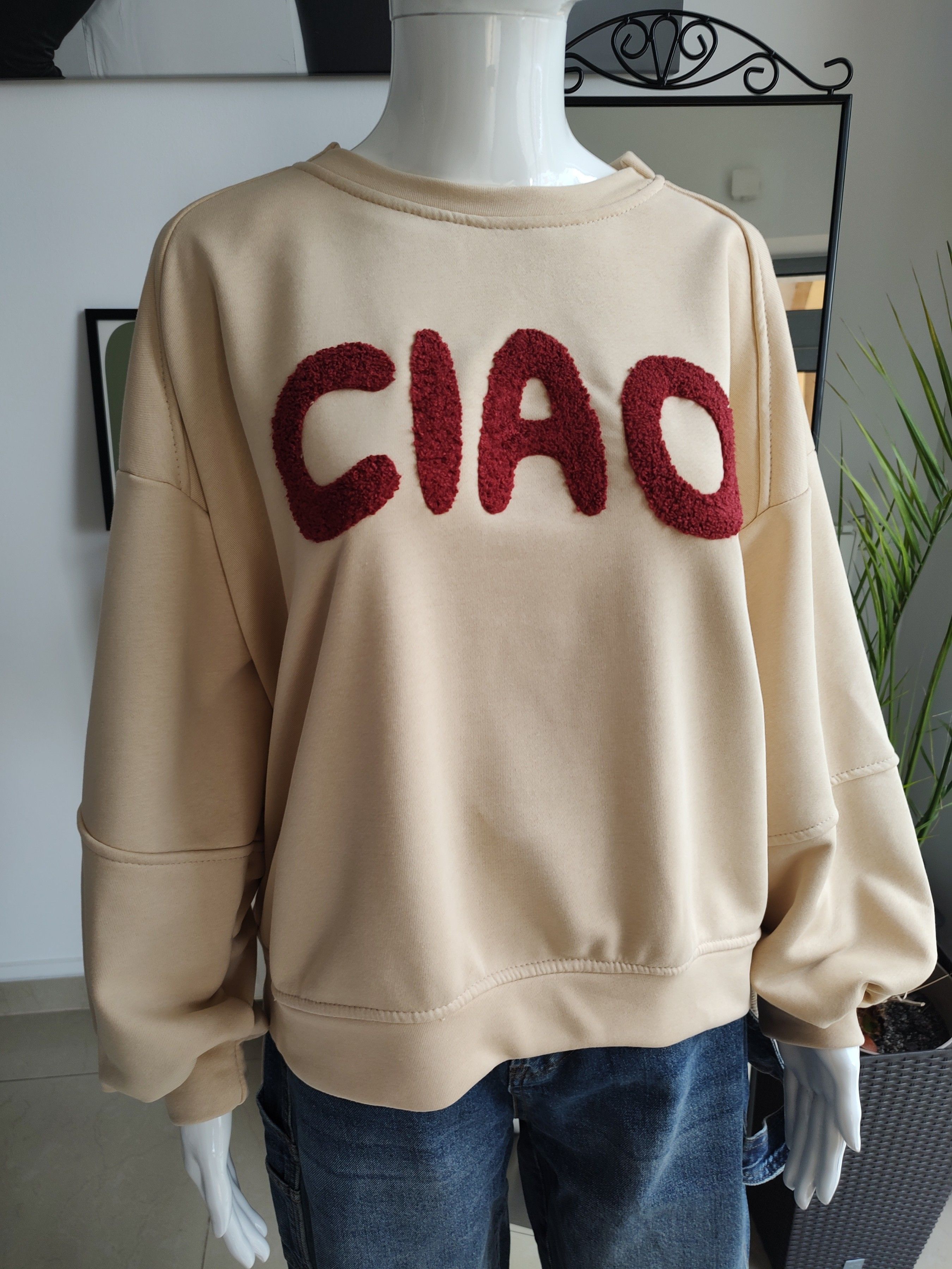 Bluza oversize z napisem Ciao - maślany One size Azara
