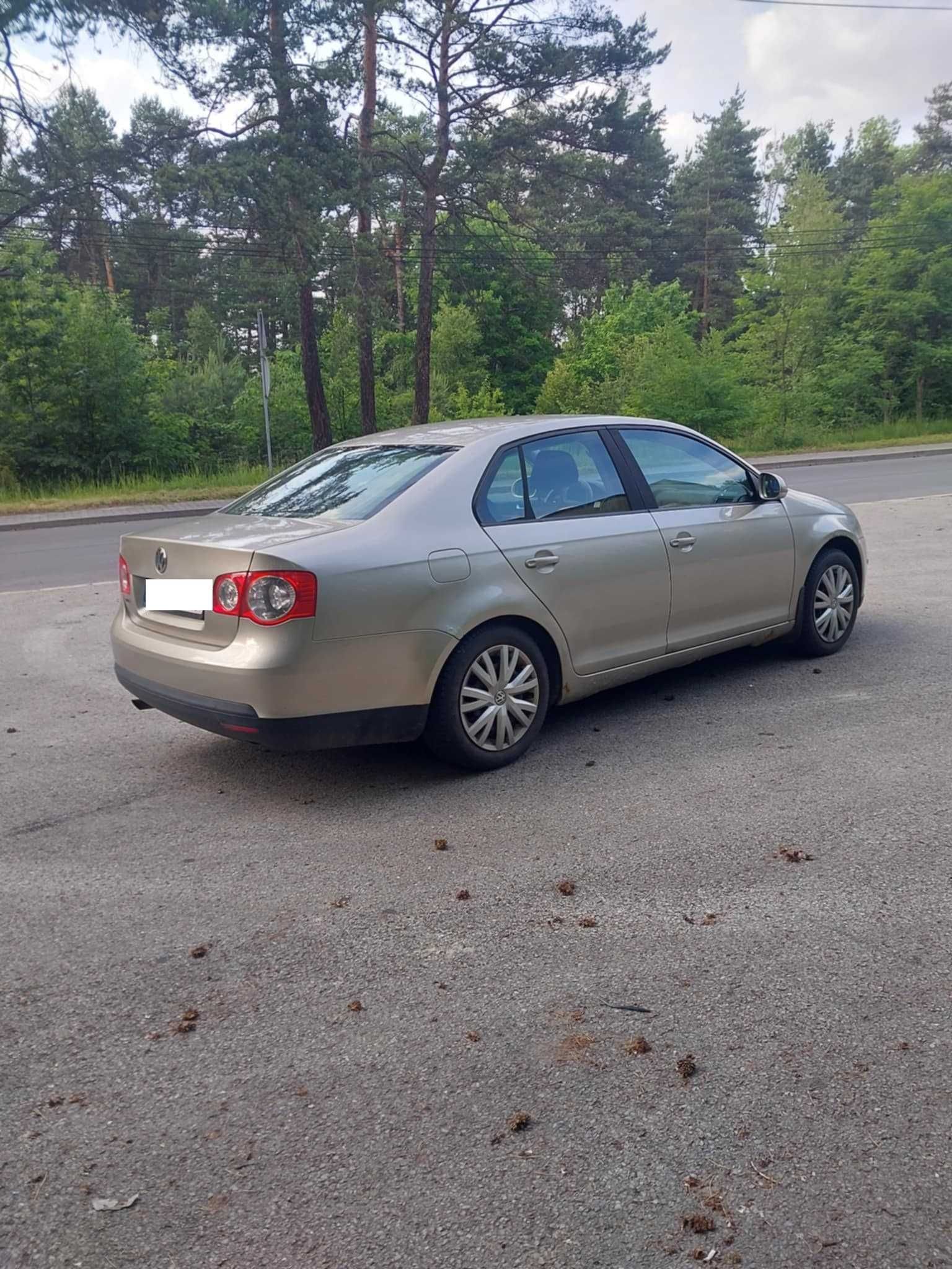 Volkswagen Jetta 2006 r. - 1.6  - GAZ