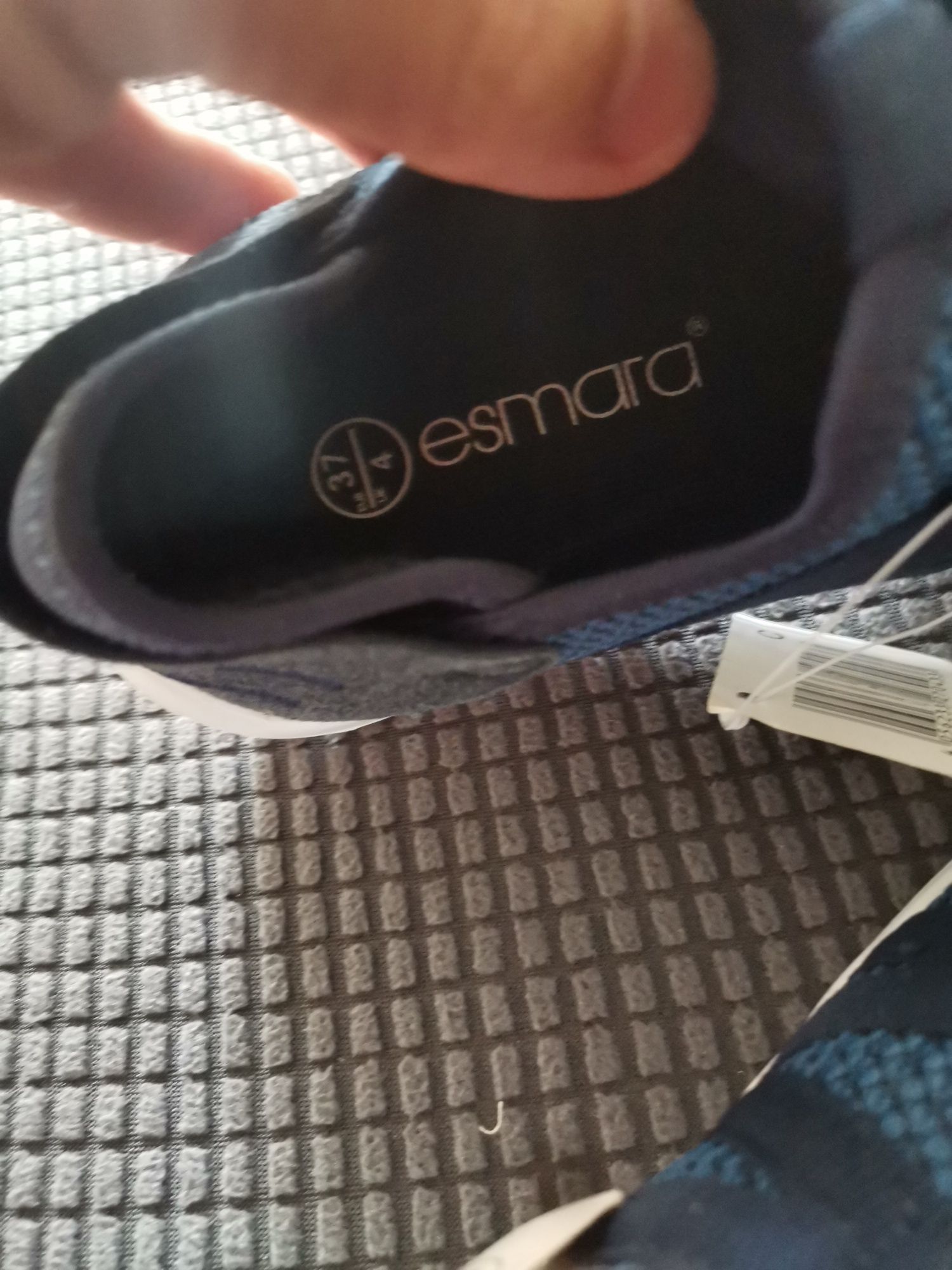 Кросівки нові Esmara 37 розмір