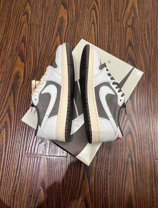 Jordan 1 Retro Low OG SP Travis Scott Reverse Mocha R.41