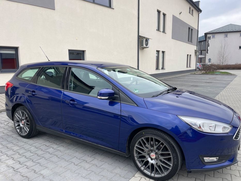 Ford Focus 2016 / 1.5 benzyna 150km / mały przebieg / jak rs
