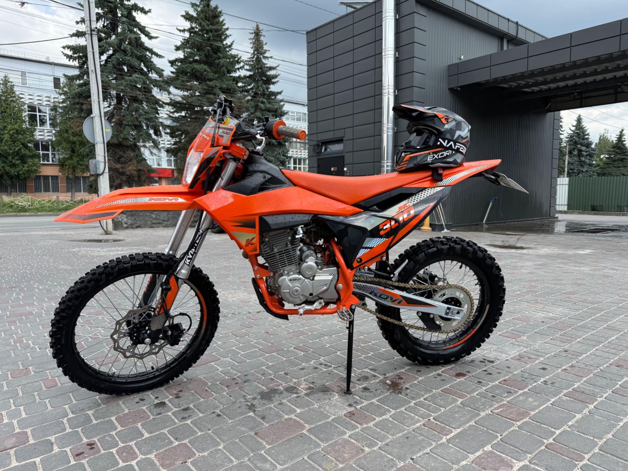 KOVI JNC 300 Ендуро