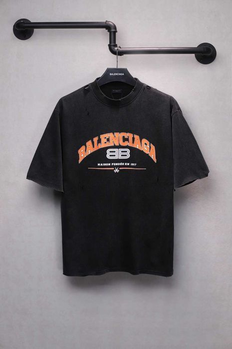 BALENCIAGA мужская футболка оверсайз рванная оригинал
