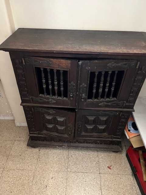 Movel antigo madeira trabalhada