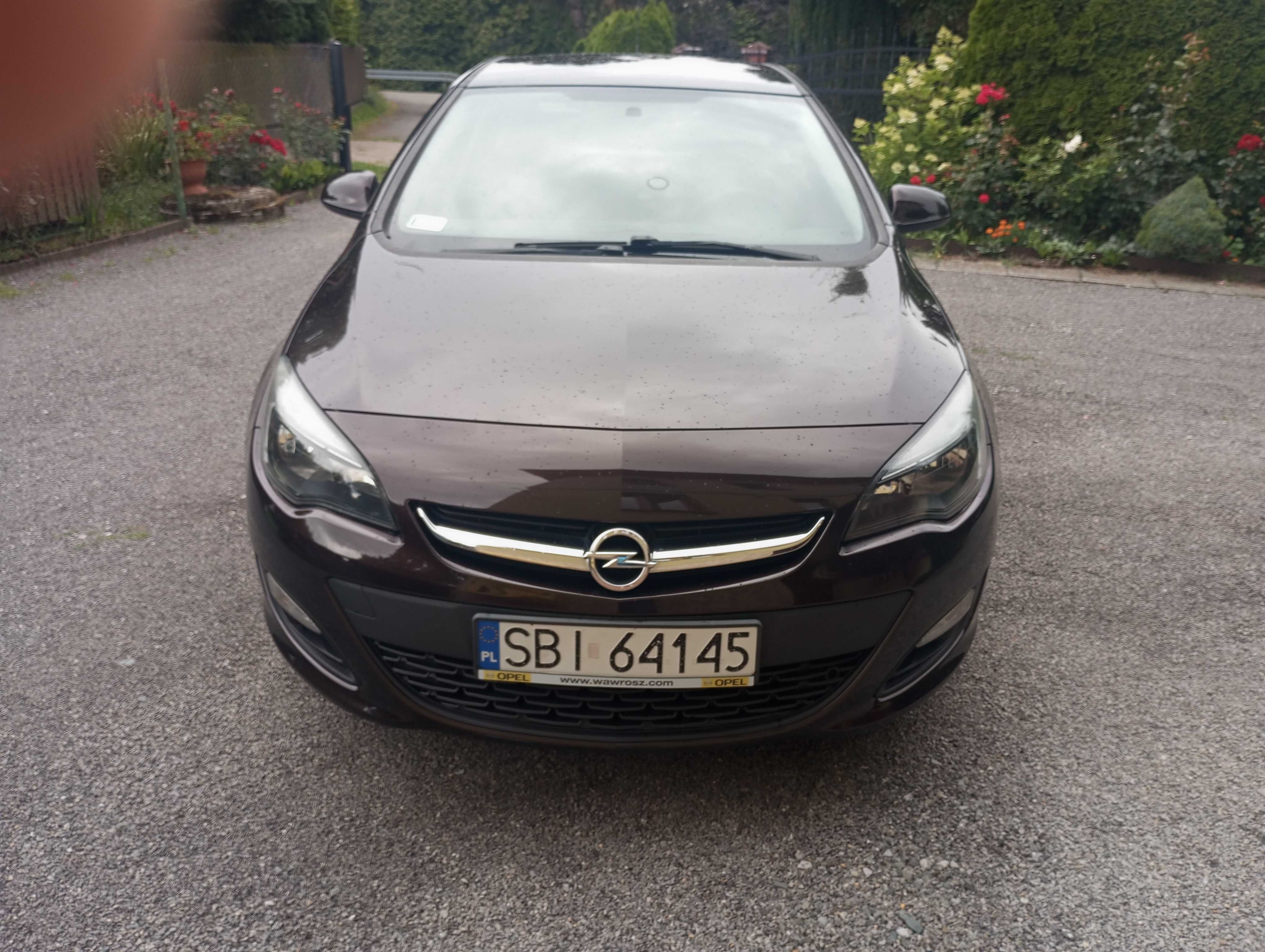 sprzedam opel astra 2016 benz.+lpg