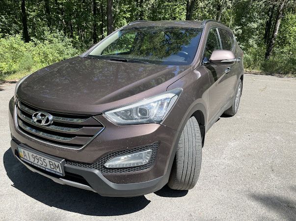Продаю власний автомобіль HYUNDAI SANTA FE. Всі деталі за телефоном!!