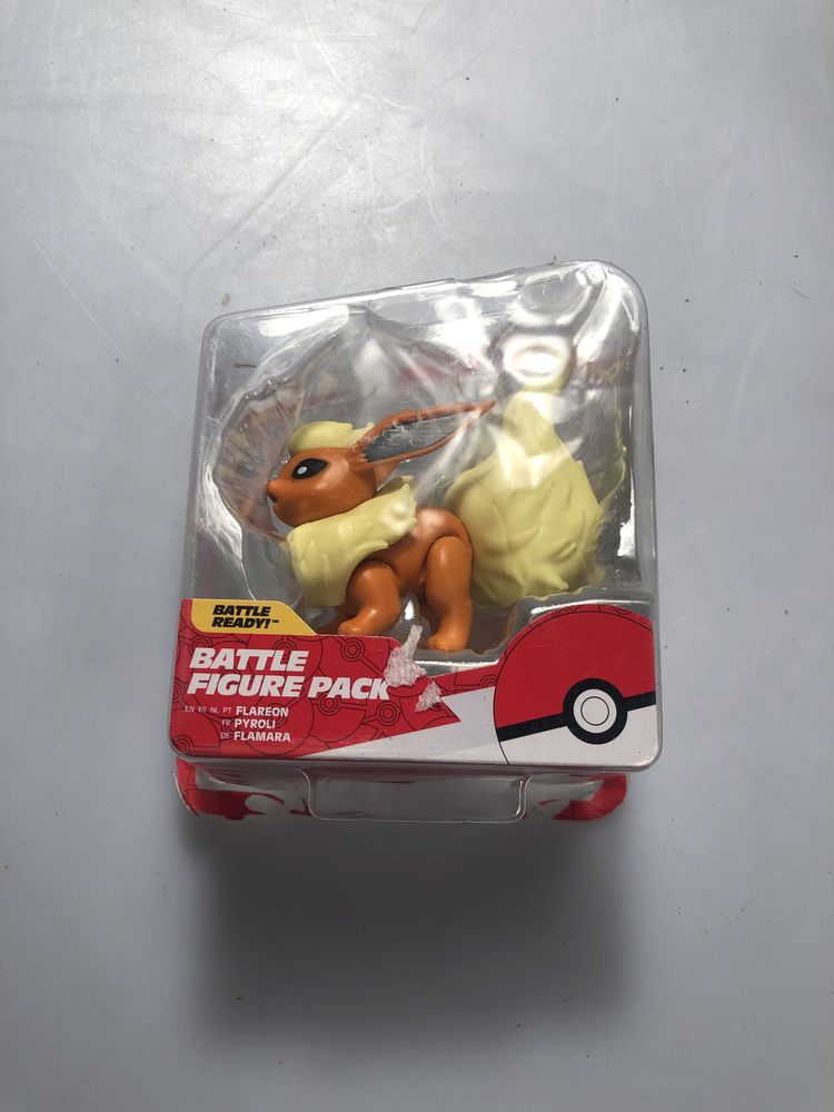 BAttle figure pack pokemon  figurka