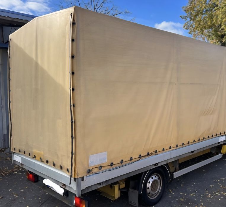 Usługi Transportowe busem