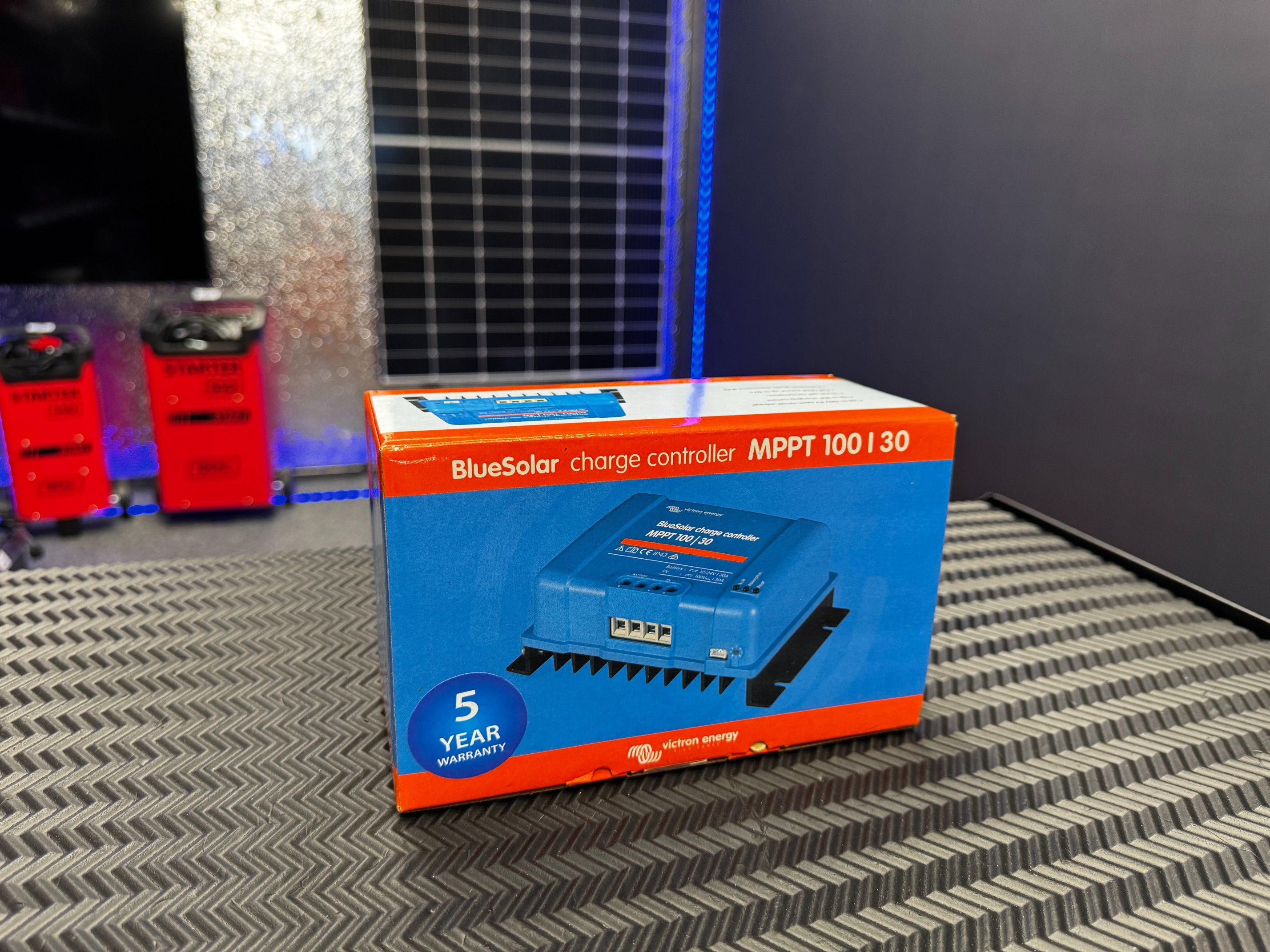 Regulator Victron MPPT 30A 100/30 Blue Solar