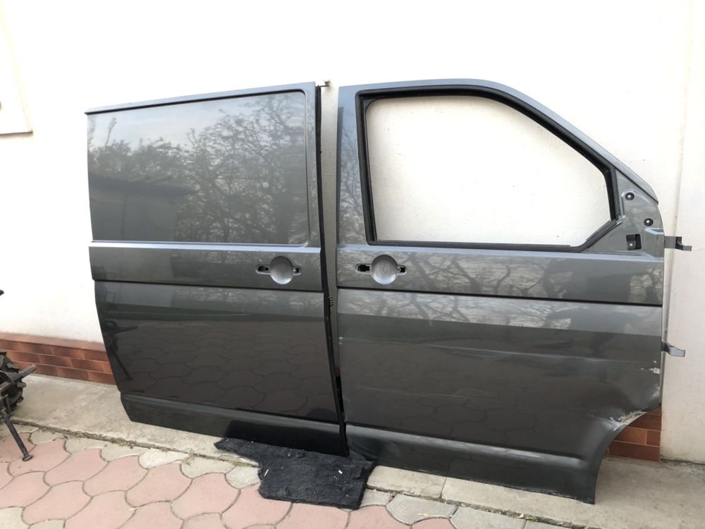 Двери передние LR7H, раздвижка VW Transporter T6