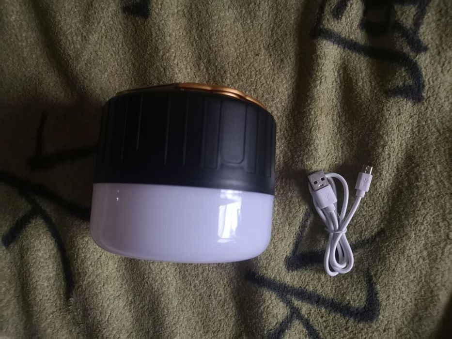 Лампа акумуляторна кемпінгова 100 Вт із функцією заряджання телефона.