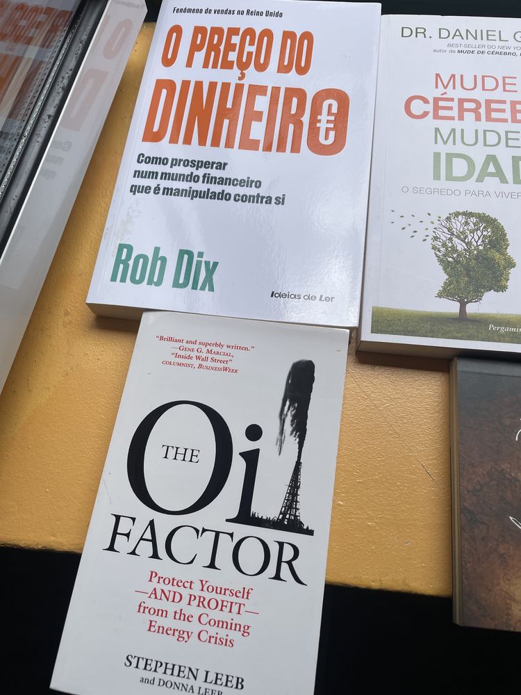 Livros variados ( autoajuda,financas,saude e desenvolvimento pessoal)