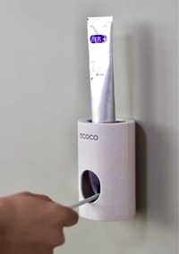 Automatyczny beżowy dozownik pasty do zębów