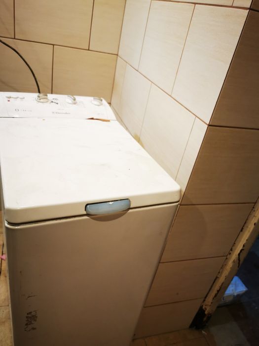 Pralka electorlux  Automat okazja W pełni sprawna wsad od góry 5kg