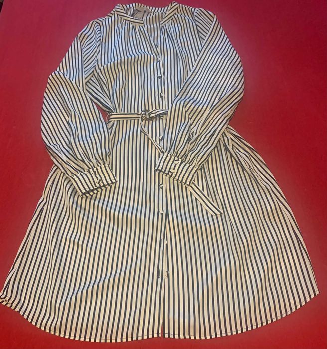 Стильное кэжуал платье рубашка H&M в полоску р.S в идеале