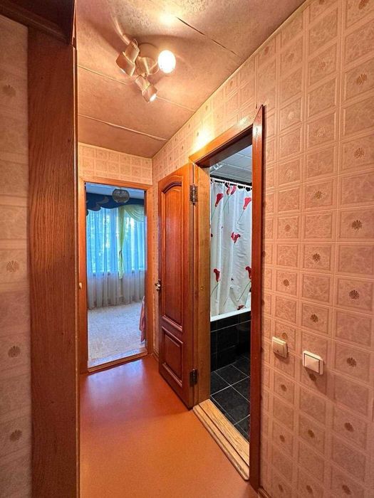 Продам 3к квартиру Солнечный Молодогвардейская Левый берег