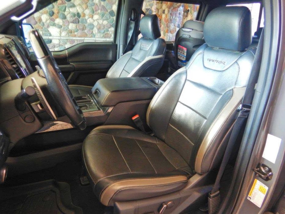 Ford F-150 Raptor SuperCrew      2018