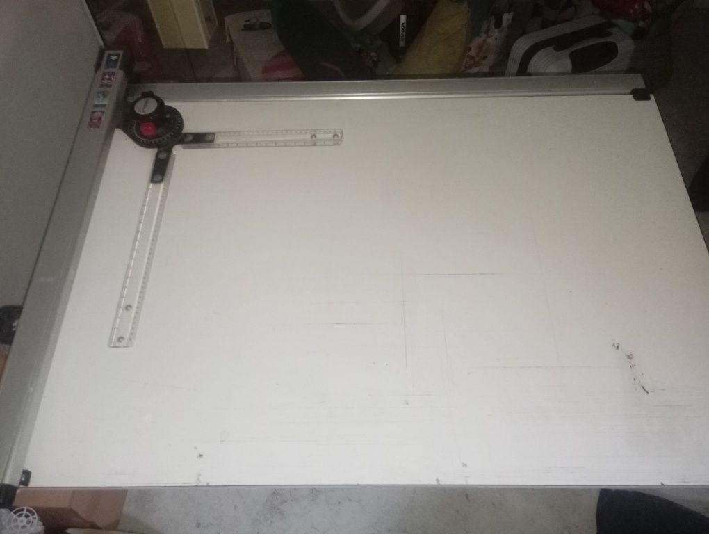 Mesa de desenho vintage - Neolt