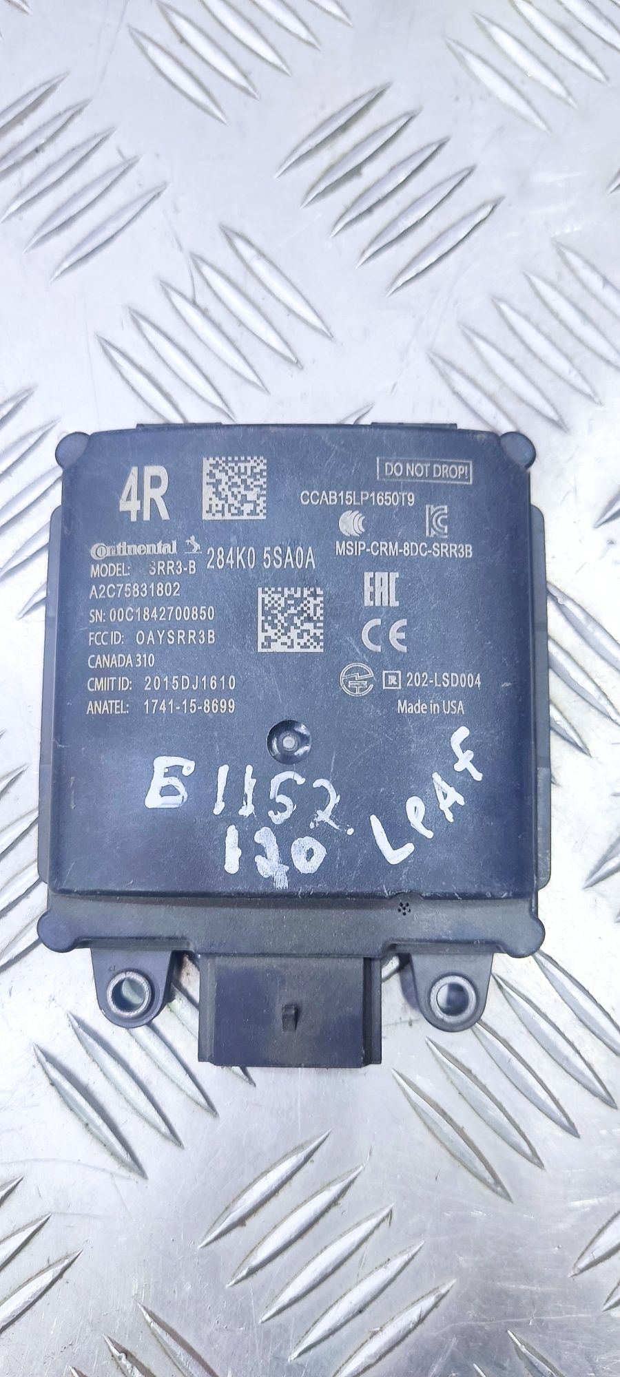 Датчик сліпої зони правий задній Nissan Leaf 2018+ 284K05SA0A