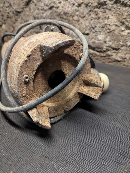 Vendo Bomba Submersível Dreno Pompe / Telstar – 0.75 HP – Usada