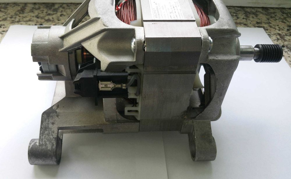 silnik napędowy Wolong HCD63\39 A7 AL od pralki Candy CST 360L-S