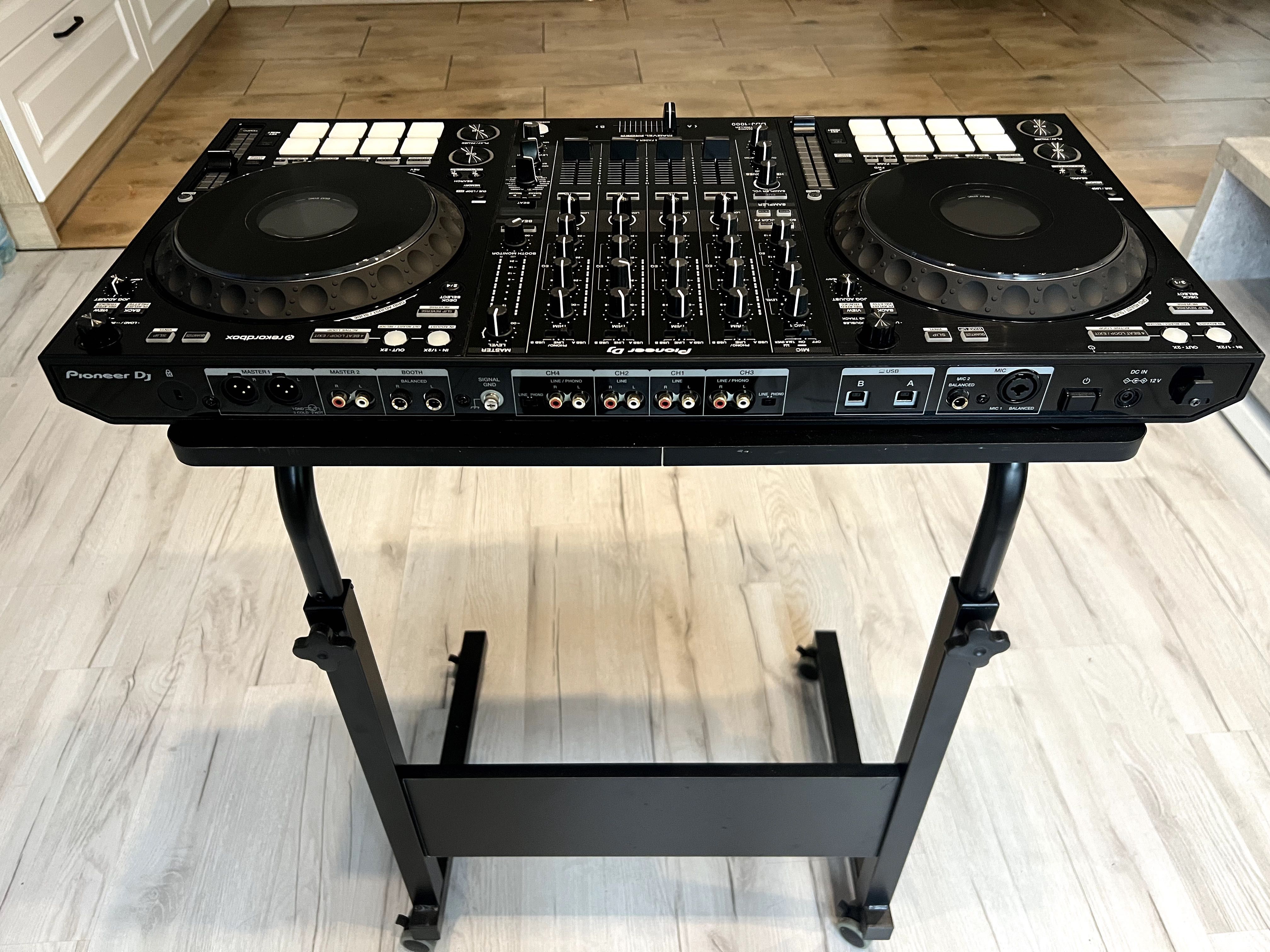 Kontroler Pioneer DDJ 1000 rekordbox, Używany tydzień, Stan jak NOWY