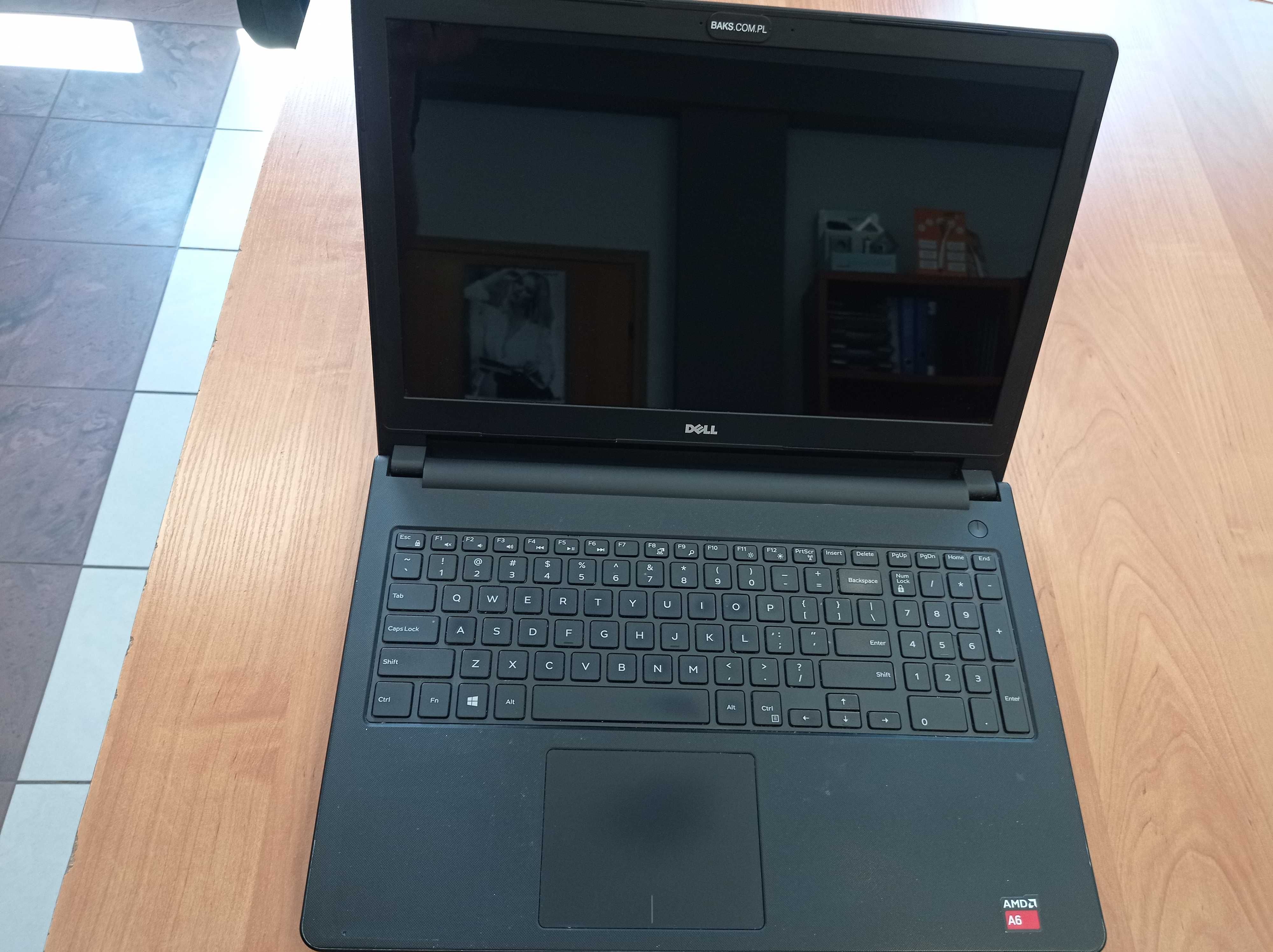 DELL Inspiron 5555