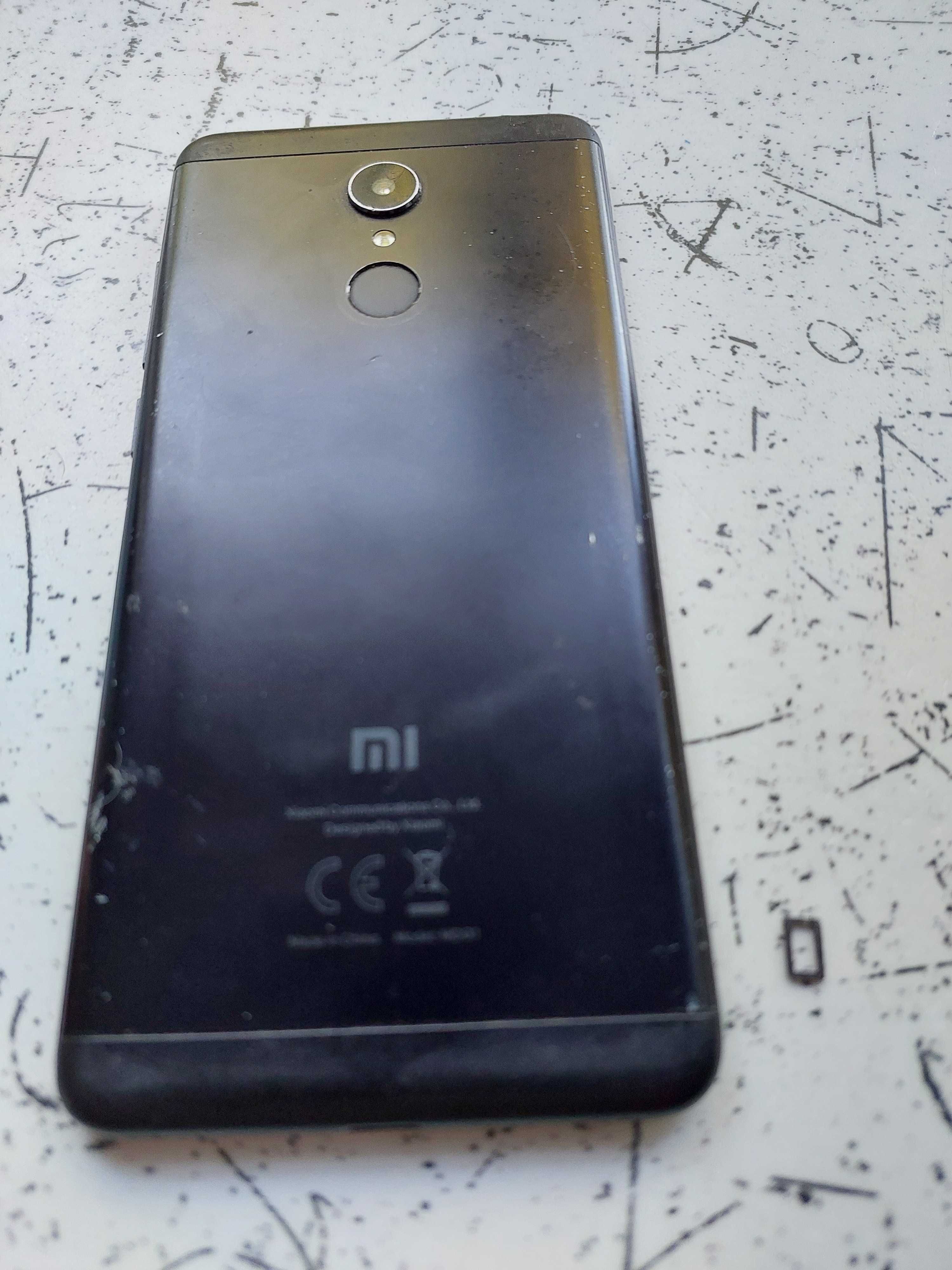 смартфон Xiaomi Redmi  5 3/32